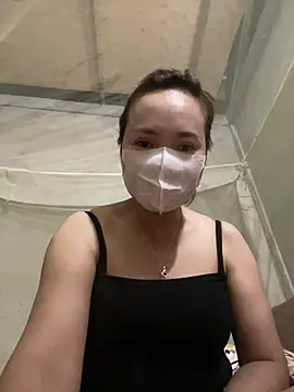 Snapshot of -Phuongthao- chatting on 07-24-26, 02:04 -Phuongthao- online show from 07-24-26, 02:04