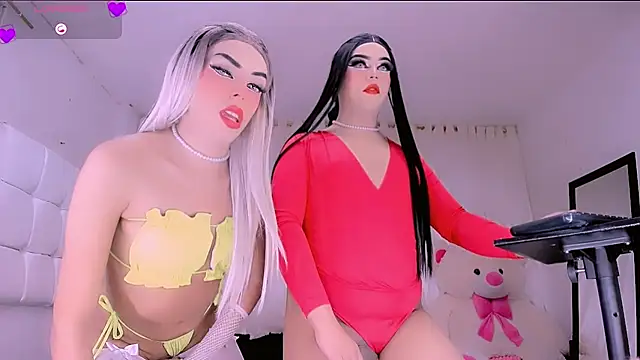  BABY LATINAS  online show from 07-30-26, 04:11