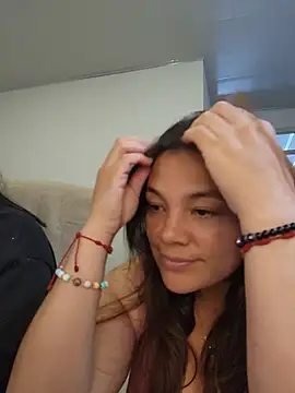 Soy manuela online show from 07-28-26, 02:13