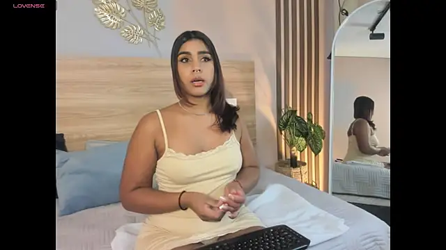 ateneaa lux online show from 07-27-26, 07:32