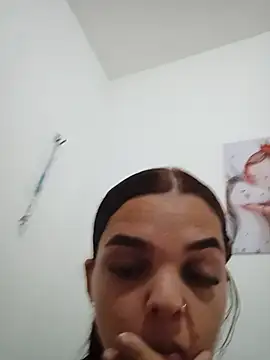 Snapshot of sillerzinha chatting on 07-27-26, 02:07 sillerzinha online show from 07-27-26, 02:07
