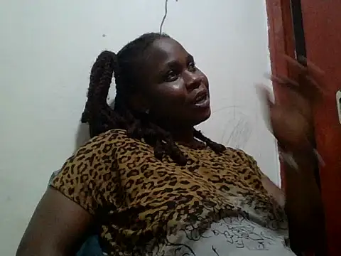 Snapshot of yummyychocolate_ chatting on 07-29-26, 06:00 yummyychocolate online show from 07-29-26, 06:00