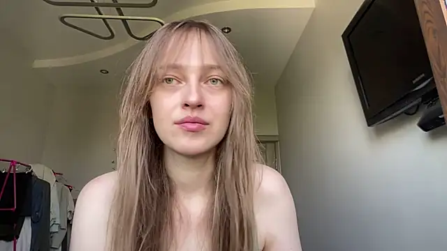 Snapshot of EarlenePedrogo chatting on 07-25-26, 05:16 EarlenePedrogo online show from 07-25-26, 05:16
