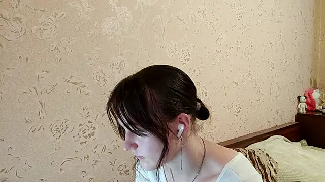 Snapshot of ShanPietig chatting on 07-28-26, 04:39 ShanPietig online show from 07-28-26, 04:39