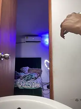 riri brunnete online show from 04-21-26, 05:14