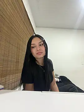 Snapshot of Isa-Gomezz chatting on 07-24-26, 02:31 Isa-Gomezz online show from 07-24-26, 02:31