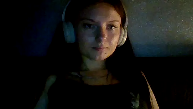 Snapshot of yana101 chatting on 07-28-26, 08:34 yana101 online show from 07-28-26, 08:34