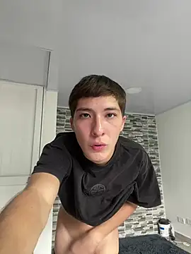 Snapshot of noah_kirt_ chatting on 07-25-26, 11:02 noah kirt online show from 07-25-26, 11:02