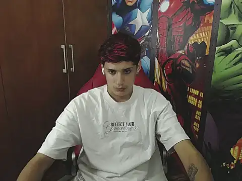 Snapshot of El_flaquito2 chatting on 07-24-26, 04:43 El flaquito2 online show from 07-24-26, 04:43