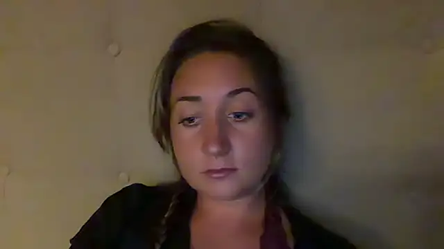 katiecakesss online show from 07-29-26, 01:59