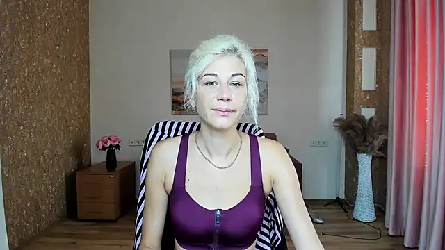 Emilia Wils online show from 07-30-26, 05:28