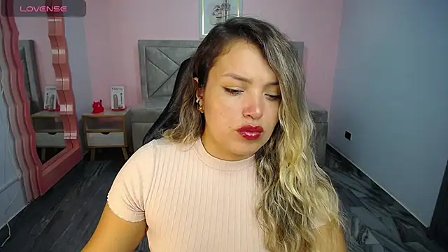 Snapshot of AriaRose_ch chatting on 07-31-26, 03:28 AriaRose ch online show from 07-31-26, 03:28