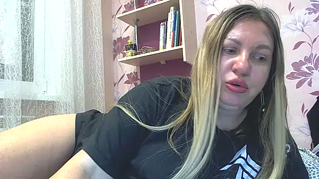 Snapshot of AmandaSexyHotAss20 chatting on 07-28-26, 09:03 AmandaSexyHotAss20 online show from 07-28-26, 09:03