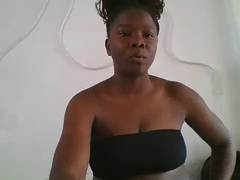 Snapshot of Diva_babies chatting on 07-23-26, 11:41 Diva babies online show from 07-23-26, 11:41