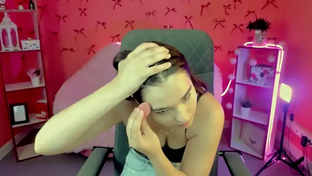 KristinaFairfax online show from 07-30-26, 09:30