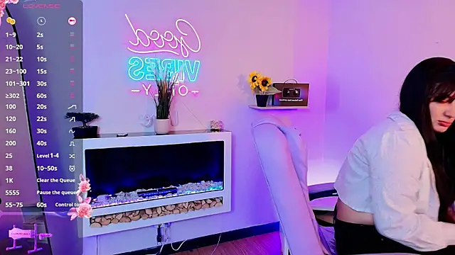 lunaclarx love online show from 07-29-26, 12:03