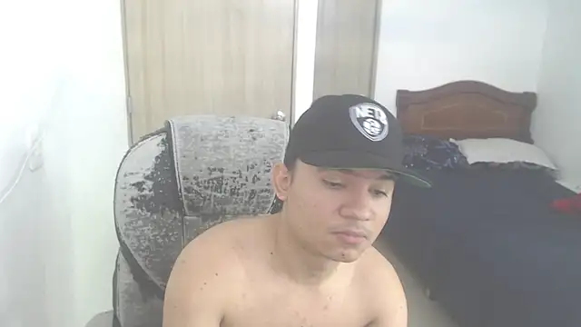 Snapshot of ThiagoHoyos chatting on 07-29-26, 04:16 ThiagoHoyos online show from 07-29-26, 04:16