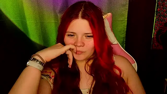 Snapshot of kellysweets chatting on 07-28-26, 07:50 kellysweets online show from 07-28-26, 07:50