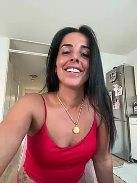 Snapshot of diamantje32 chatting on 07-25-26, 06:38 diamantje32 online show from 07-25-26, 06:38