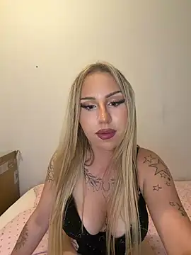 Snapshot of mila_kween chatting on 07-27-26, 05:31 mila kween online show from 07-27-26, 05:31
