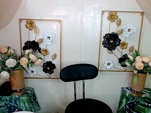 its me cristin online show from 07-27-26, 05:31