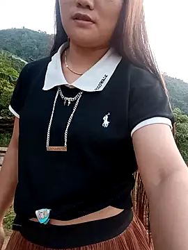 Snapshot of Seli- chatting on 07-30-26, 11:20 Seli- online show from 07-30-26, 11:20