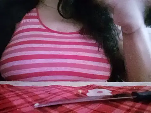 Snapshot of Tatybellaaaa chatting on 07-25-26, 03:20 Tatybellaaaa online show from 07-25-26, 03:20