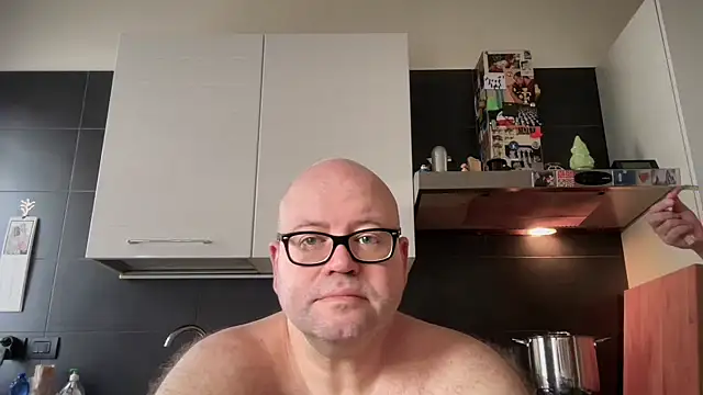 theitalianbear online show from 09-22-25, 03:36