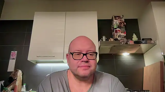 theitalianbear online show from 04-28-26, 02:27