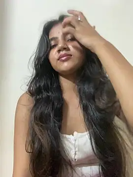 Snapshot of Aayesha_Rawat chatting on 07-28-26, 04:50 Aayesha Rawat online show from 07-28-26, 04:50