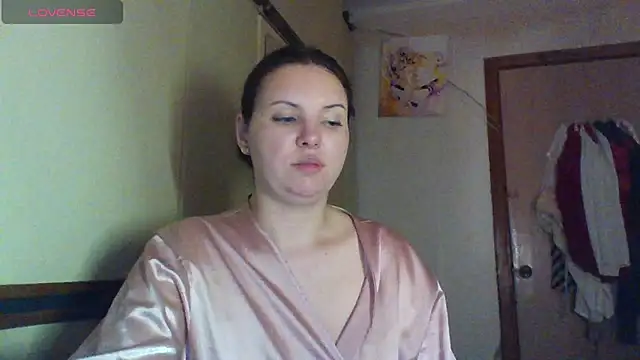 Snapshot of Alisa_Milt chatting on 07-27-26, 07:32 Alisa Milt online show from 07-27-26, 07:32