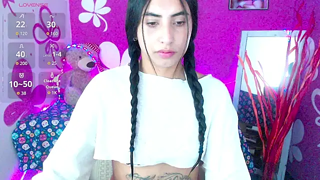 Snapshot of MeiLune chatting on 07-27-26, 12:23 MeiLune online show from 07-27-26, 12:23