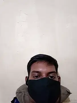 Snapshot of Rahu672 chatting on 07-25-26, 04:15 Rahu672 online show from 07-25-26, 04:15