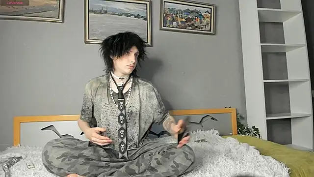 Snapshot of Ember_Vixen chatting on 07-26-26, 11:44 Ember Vixen online show from 07-26-26, 11:44