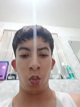 Arthur Mclovin online show from 07-30-26, 03:49