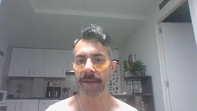 Lucasferx online show from 07-27-26, 05:14
