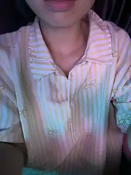 Snapshot of Rin-jeas chatting on 07-29-26, 05:11 Rin-jeas online show from 07-29-26, 05:11