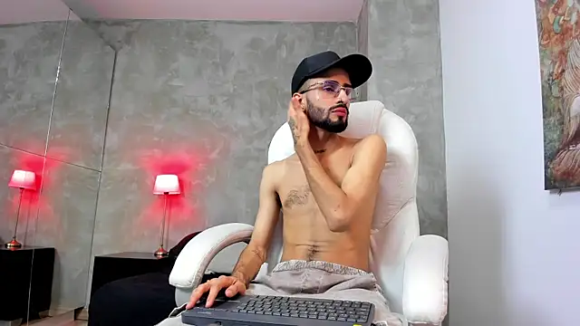 Snapshot of Felipe-Casttan chatting on 07-29-26, 03:15 Felipe-Casttan online show from 07-29-26, 03:15