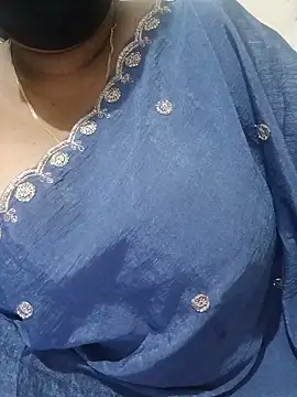 Snapshot of TamilAmmu89 chatting on 07-28-26, 05:23 TamilAmmu89 online show from 07-28-26, 05:23