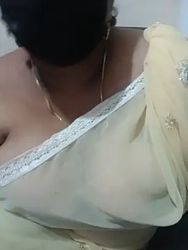 Snapshot of TamilAmmu89 chatting on 07-28-26, 08:52 TamilAmmu89 online show from 07-28-26, 08:52