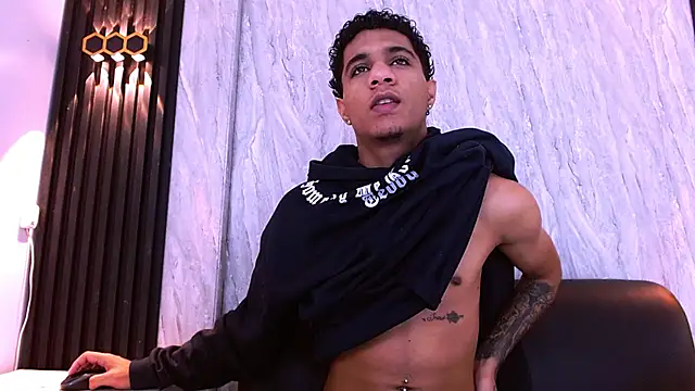  Thiago12 online show from 07-30-26, 03:05