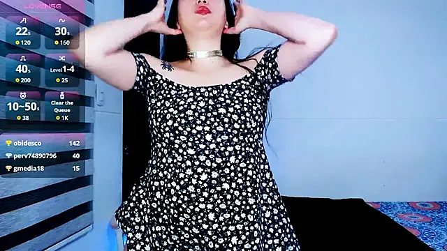 Snapshot of victoriatvac chatting on 07-27-26, 11:39 victoriatvac online show from 07-27-26, 11:39