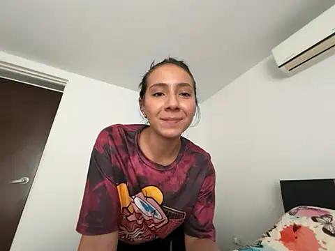 Jenniieebellx online show from 07-26-26, 09:32