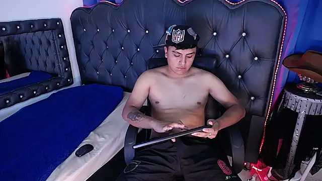 Snapshot of NoahBrowns_ chatting on 07-29-26, 03:15 NoahBrowns online show from 07-29-26, 03:15
