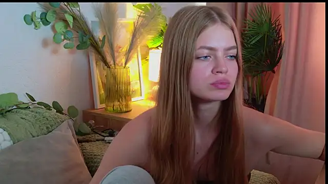 EmillyDiamond online show from 07-28-26, 11:17
