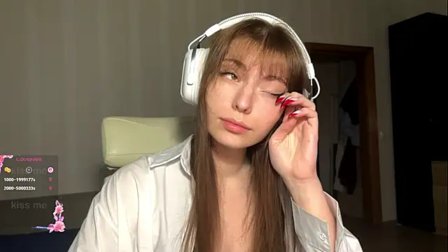 LorinaSpero online show from 07-30-26, 04:17