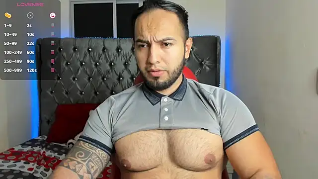 Snapshot of mrloganfuck1 chatting on 07-05-26, 06:31 mrloganfuck1 online show from 07-05-26, 06:31