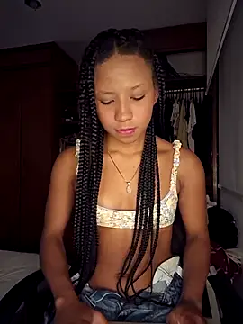 Laurakail wan online show from 07-31-26, 05:07