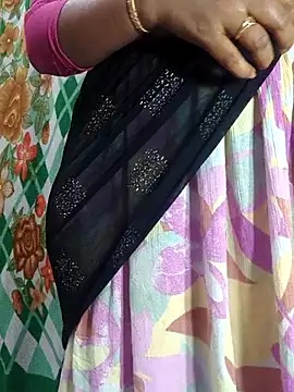 Snapshot of Dhevasena chatting on 07-28-26, 08:52 Dhevasena online show from 07-28-26, 08:52