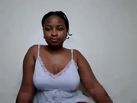 Snapshot of bigass_maya chatting on 07-30-26, 03:22 bigass maya online show from 07-30-26, 03:22